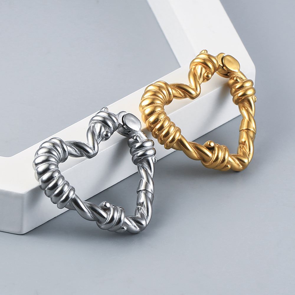 PunkPlugs Heart-Shape Knots Ear Hangers