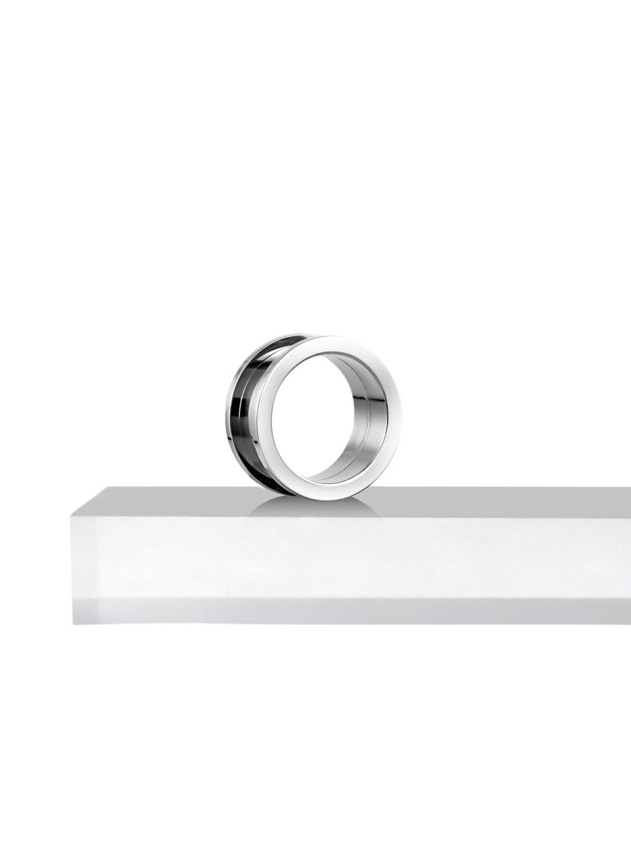 Flat-Flared Titanium Threaded Ear Tunnels
