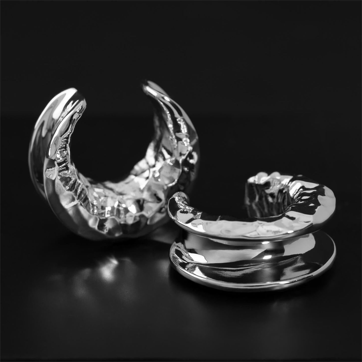 PunkPlugs Hammered Crescent Copper Ear Saddles 8-25mm