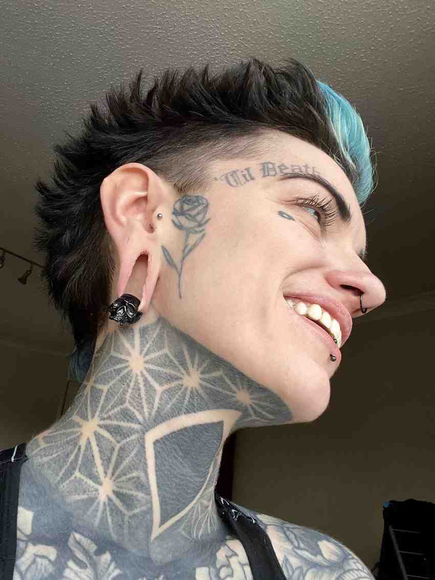 Skull Head Ear Hangers - PunkPlugs