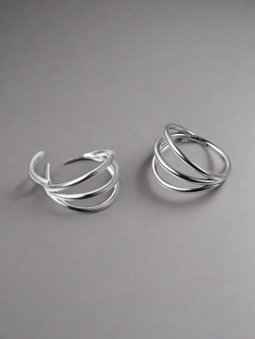 Triple-Layered Titanium Clicker